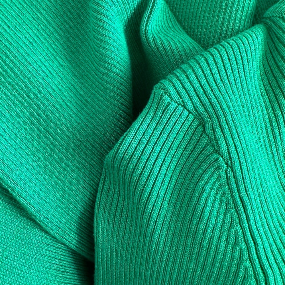 H&M Ribbed Turtleneck Top - Picture 6 of 6